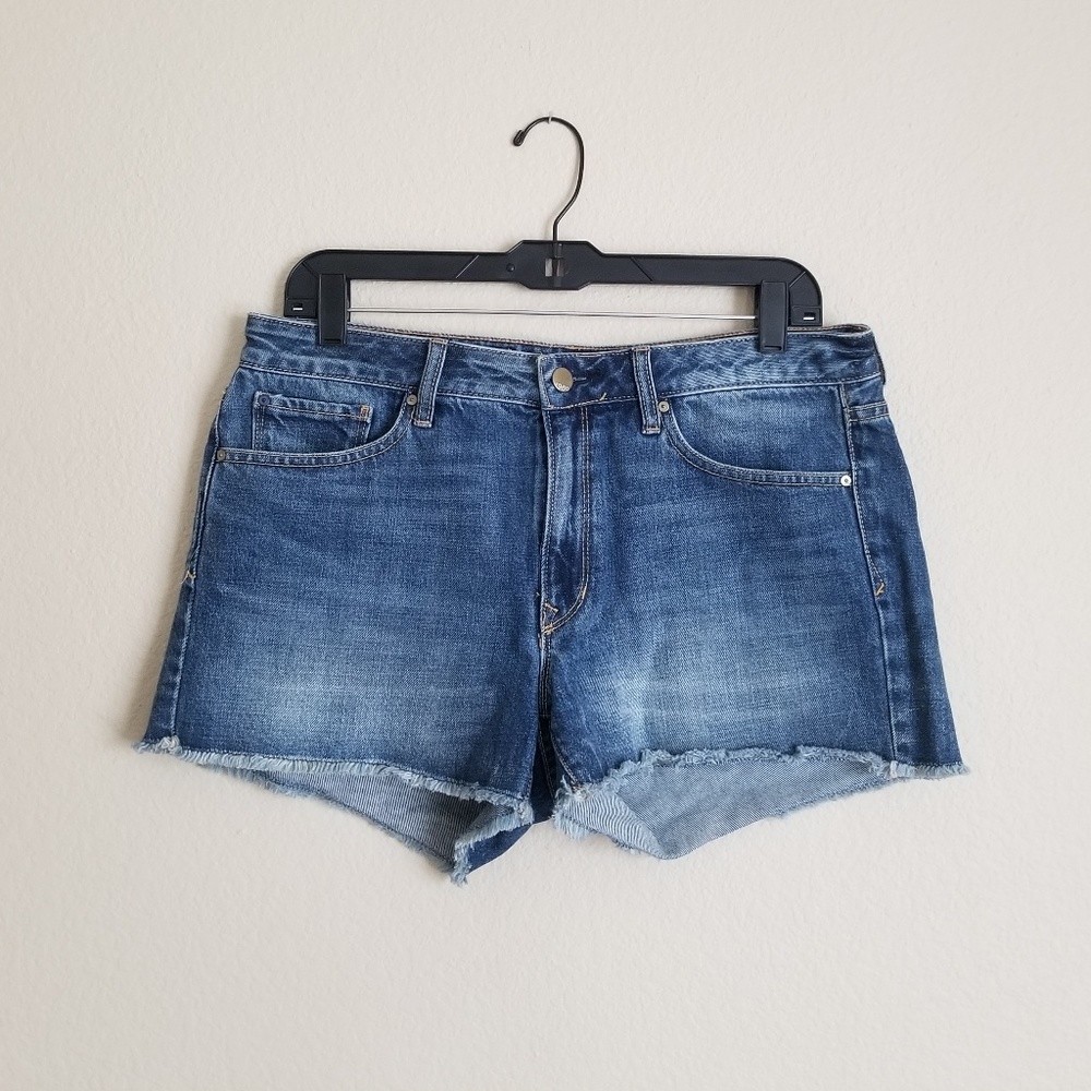 GAP Slim Cut-Offs